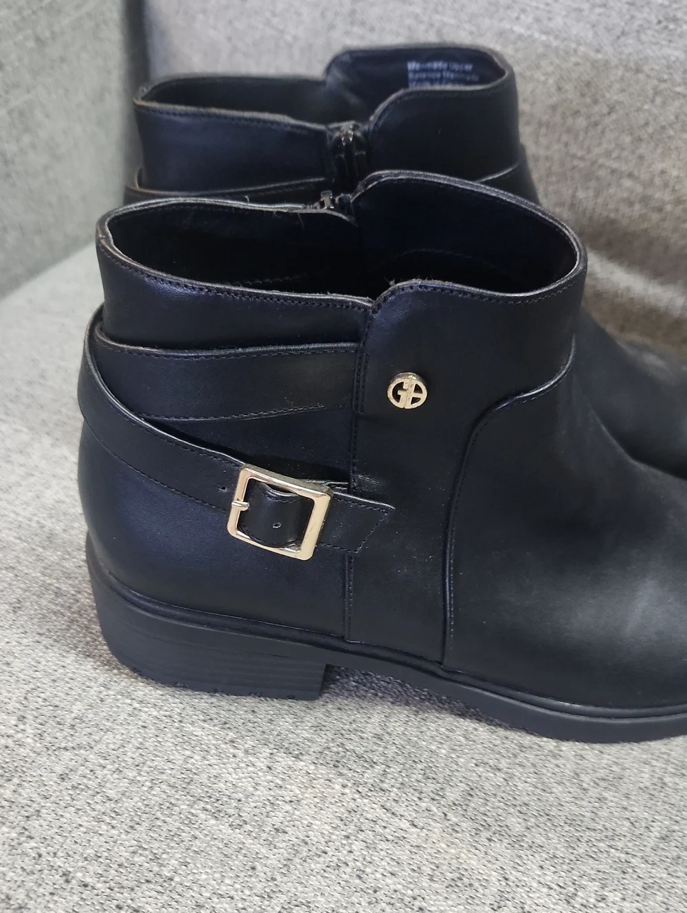 Giani Bernini Black Women's Leather Ankle Booties Memory Foam Size 10